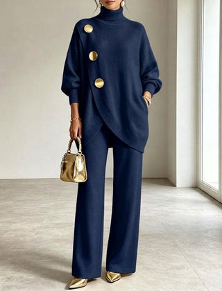 Carolina completo in maglia blu navy, vista frontale