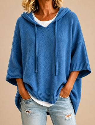Emilia | Poncho in Maglia con Cappuccio e Manica a Tre Quarti