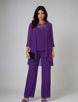 Iva | Completo Elegante in Tre Pezzi con Decorazioni, colore Viola, vista frontale